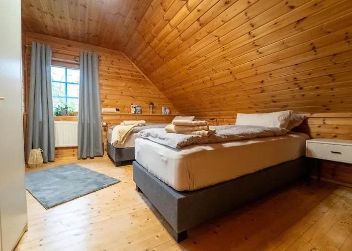 Vinnen - Moderne Holzhaus Oase